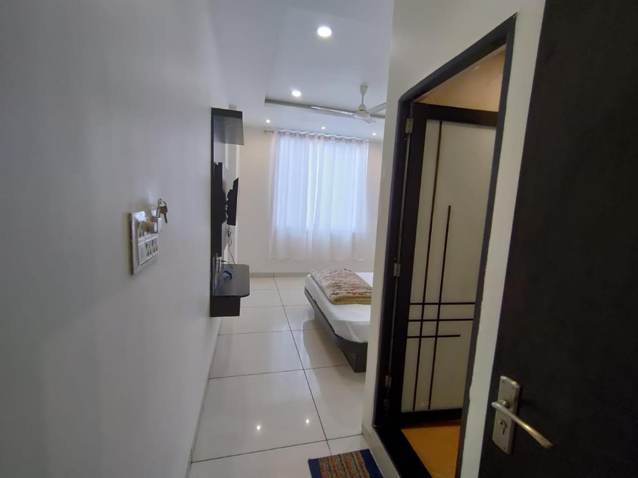 Hotel Jyoti Shree Ujjain Bagian luar foto
